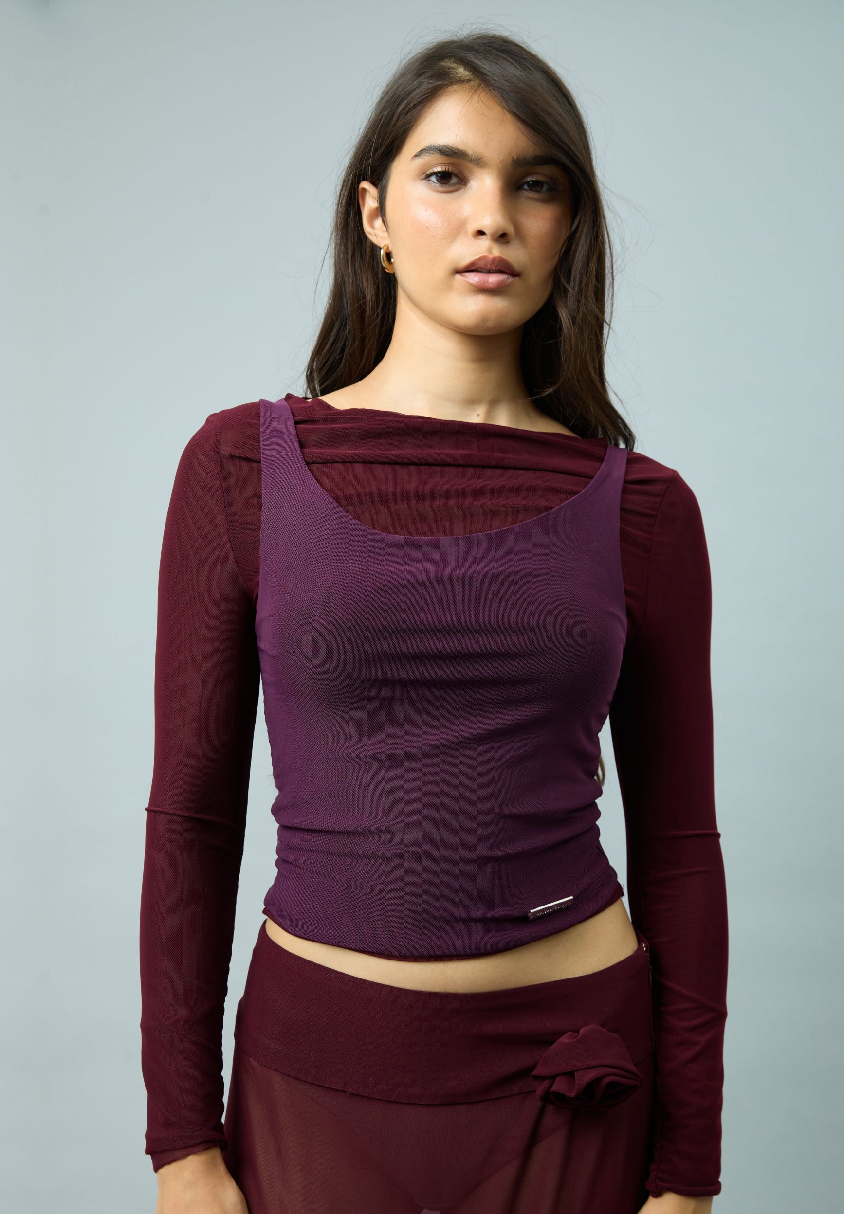 DOUBLE LAYER LONG SLEEVE MESH TOP