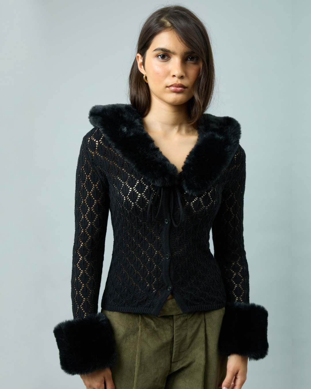 BLACK FUR COLLAR PEGGY