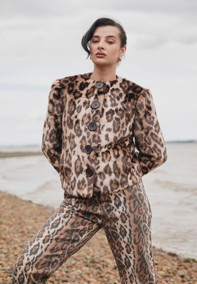 COLLARLESS LEOPARD JACKET