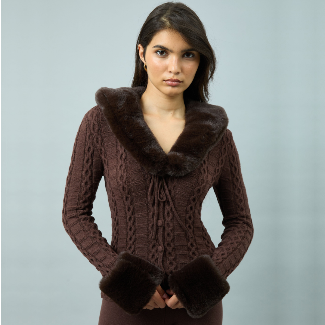 CHOCOLATE FUR COLLAR CABLE PEGGY
