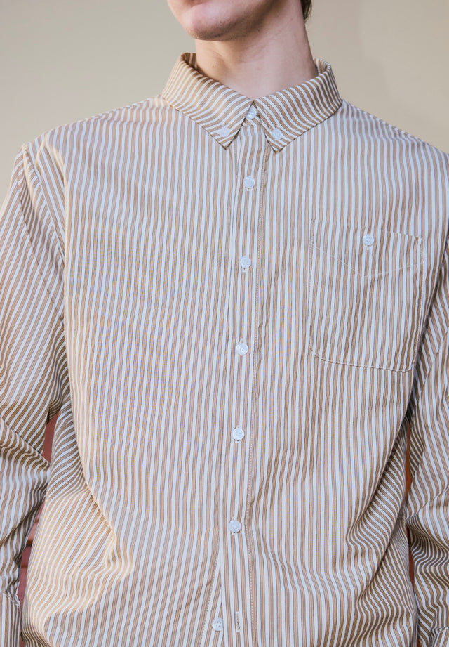 THE VINTAGE STRIPED SHIRT