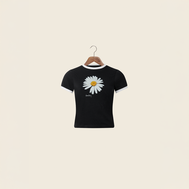 THE DAISY TEE