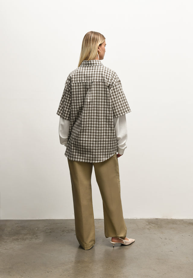 DOUBLE LAYERED BUTTON DOWN