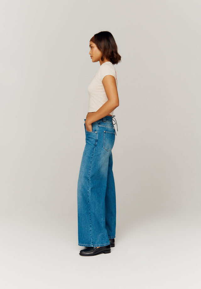 LOW RISE WIDE LEG DENIM