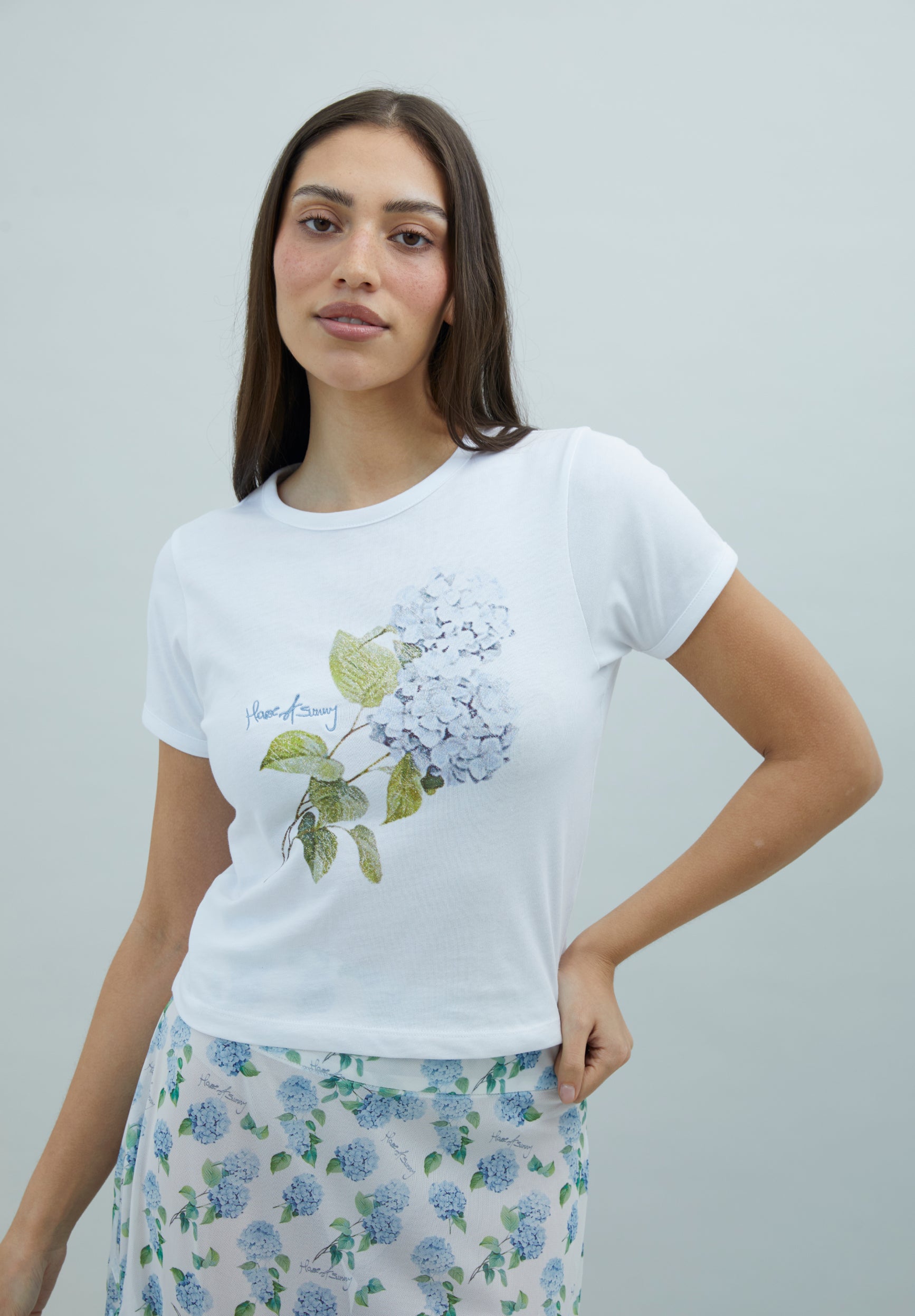 HYDRANGEA TEE